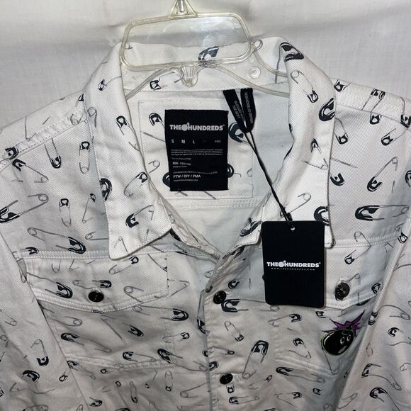 The Hundreds Men’s Denim Shacket Size XL White Safety Pin Motif Streetwear NWT - Picture 3 of 12